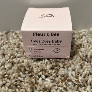 Fleur and Bee Eyes Eyes Baby NIB